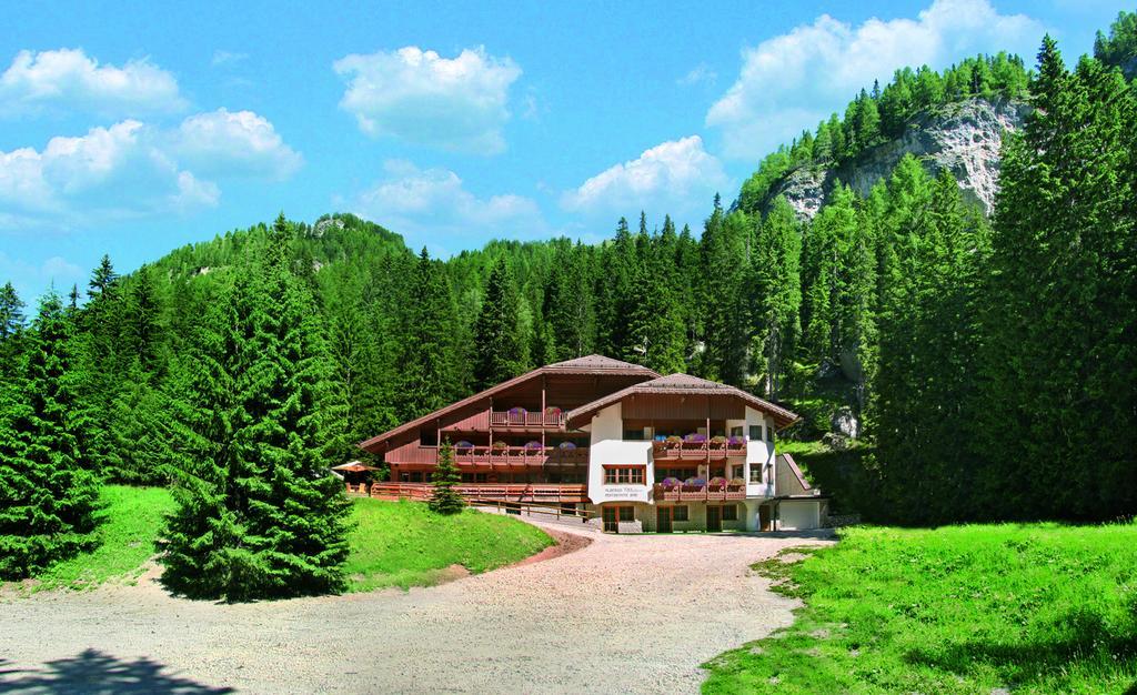 Hotel Villetta Maria Cottage Canazei Exterior foto